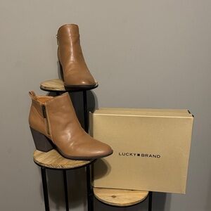 Lucky Brand Women's Brown Ankle Booties
